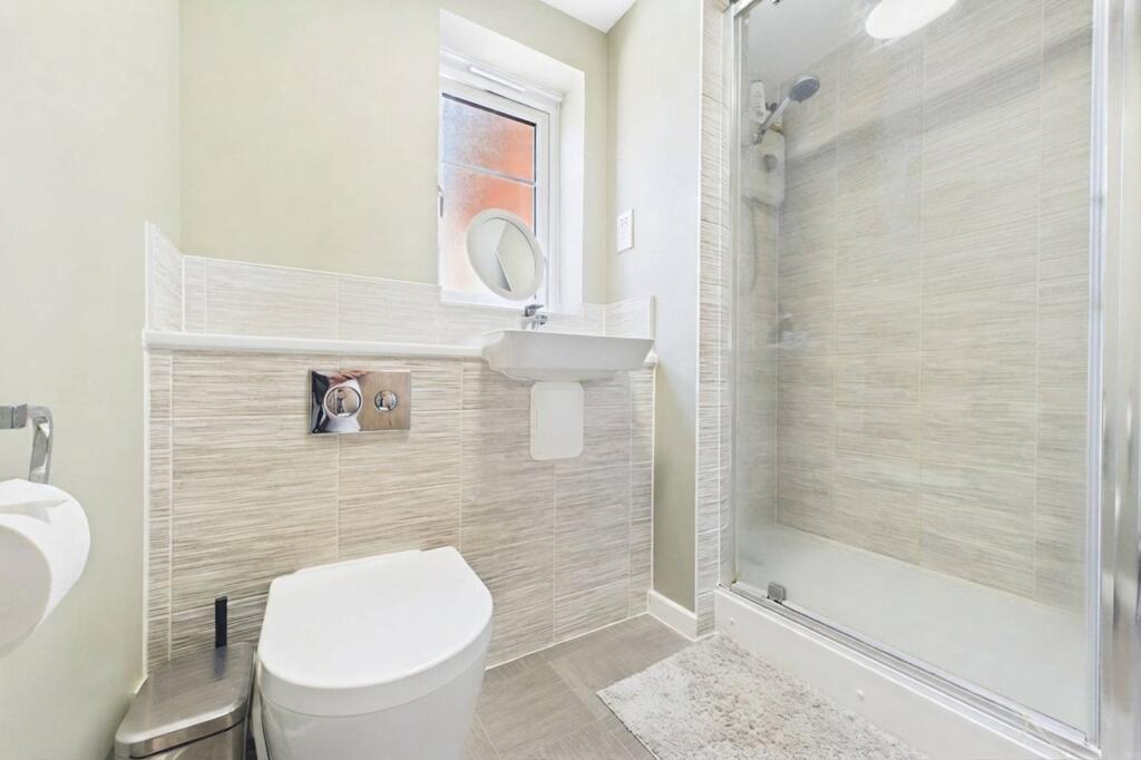 Apartment in Wokingham - View 5