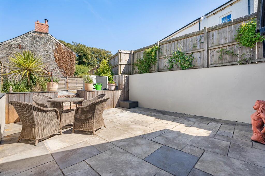 House in Plymouth - View 5