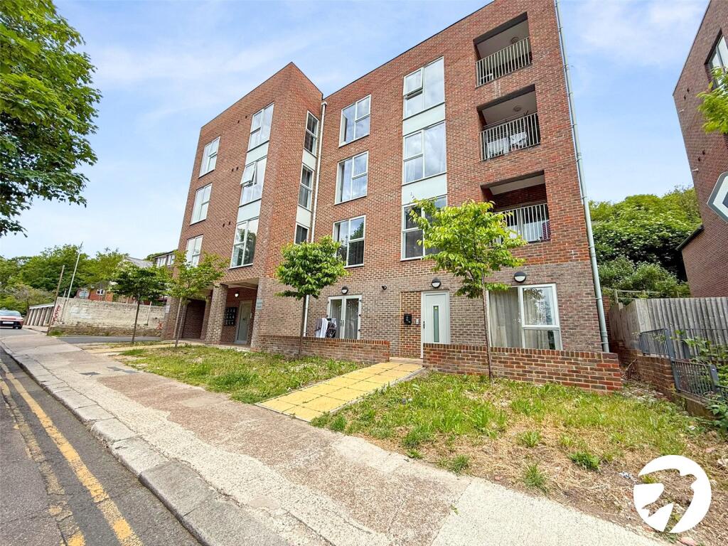 Main image of property: Cross Street, Chatham, Kent, ME4