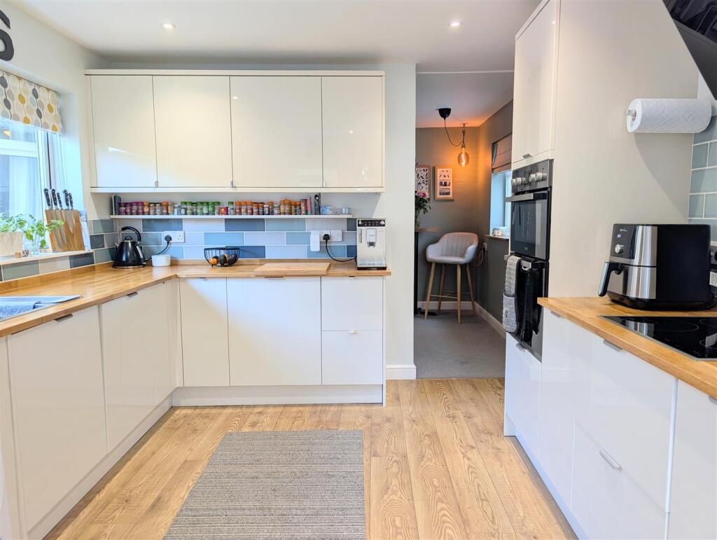 House in Shrewsbury - View 3