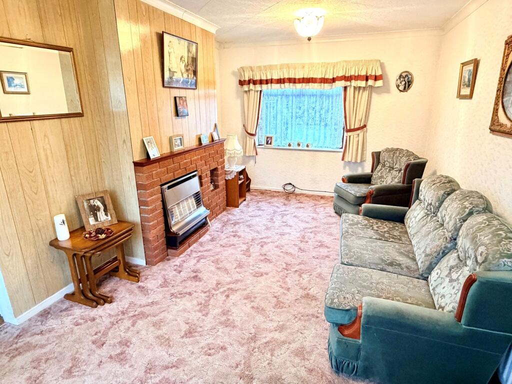 Broomhall Avenue, Wednesfield, Wolverhampton, WV11 photo 4