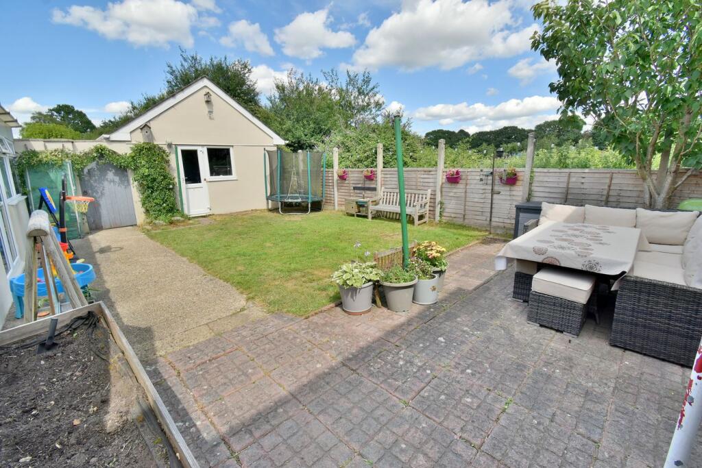 Ham Lane, Ferndown, BH22 photo 4