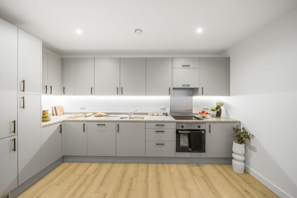Main image of property: Dace House,
Colindale,
London,
NW9 4GS