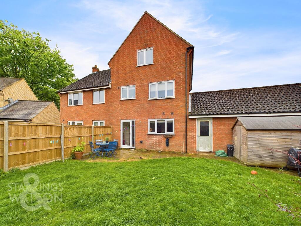 Macmillan Way, Little Plumstead, Norwich photo 4