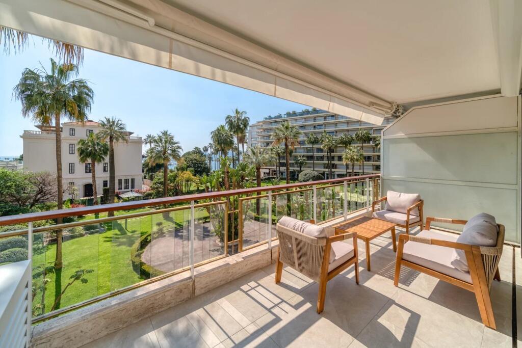 Main image of property: Provence-Alps-Cote d`Azur, Alpes-Maritimes, Cannes
