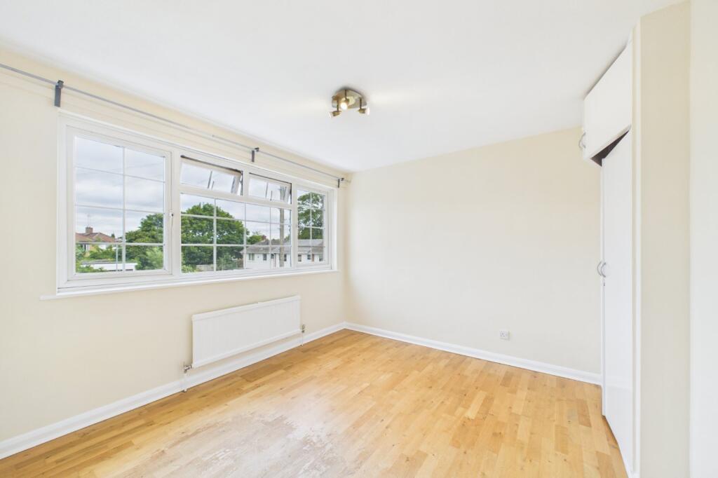 Longhurst Close, Caversham, Reading, Berkshire, RG4 - View 2