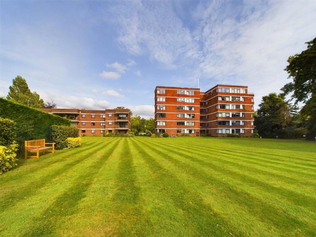 Apartment in Maidenhead, Fishery - More