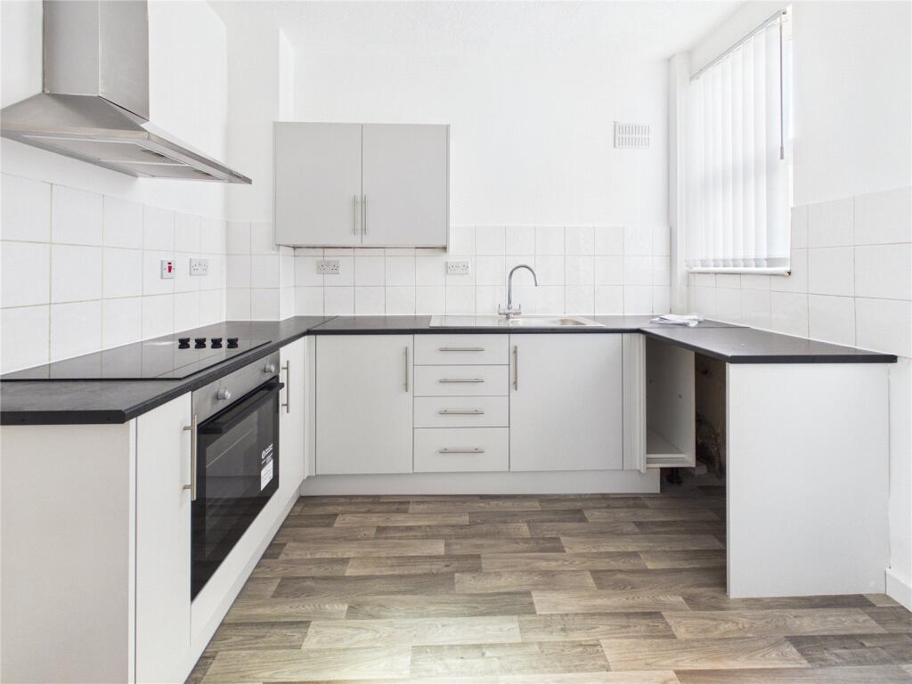 House in Wirral, Liverpool City Region - View 4