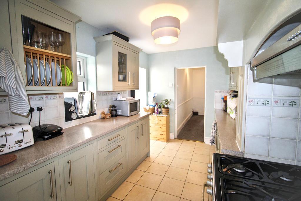 House in Bristol, Kingswood - More