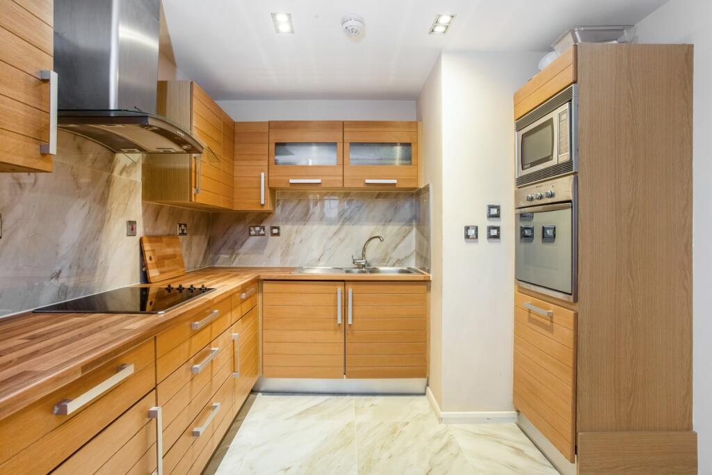 Apartment in London - View 2