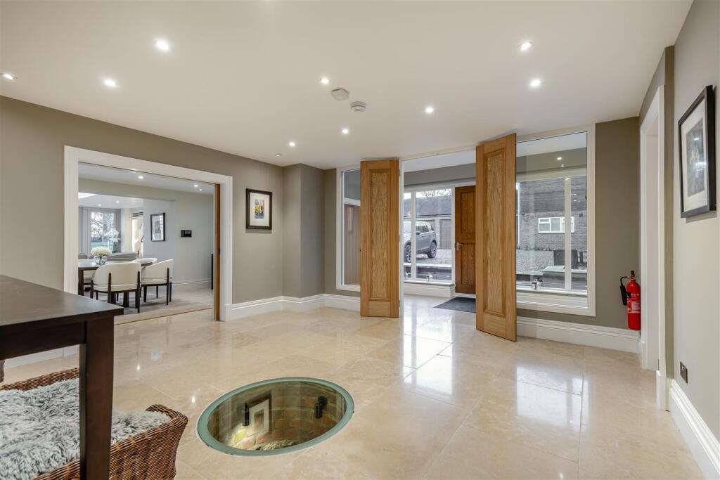 House in Whitchurch - View 4