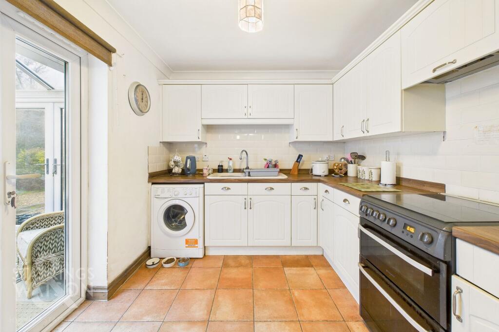 Highfield Road, Drayton, Norwich photo 3