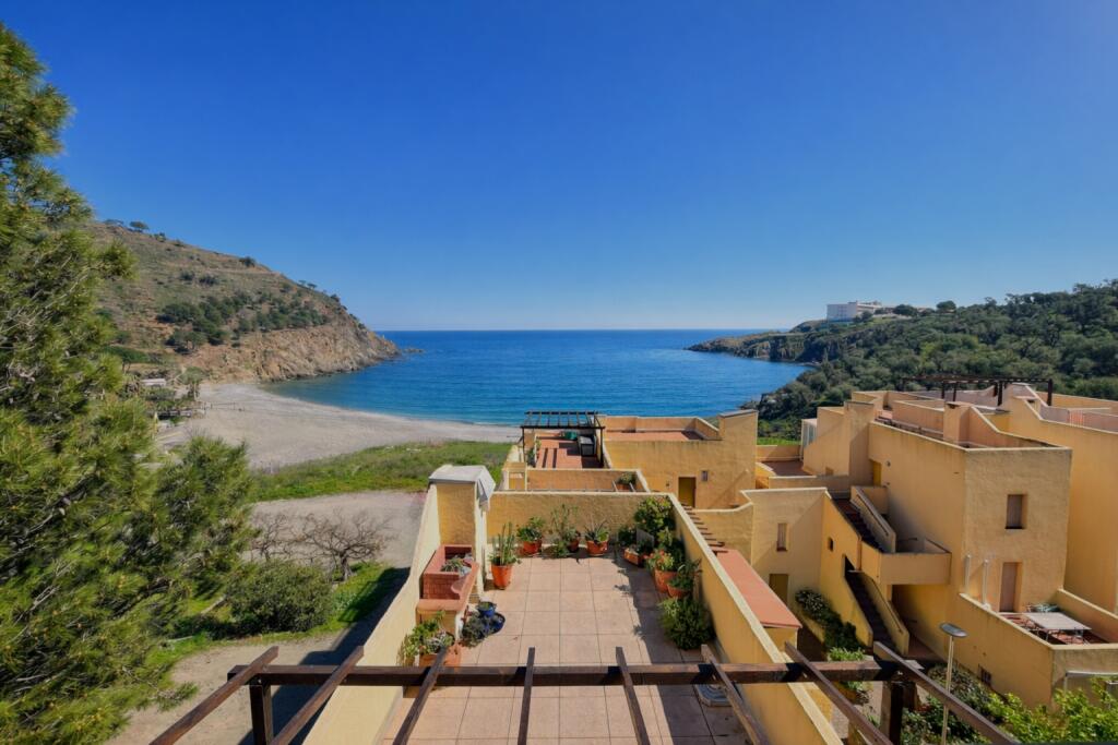 Main image of property: 66290 cerbere