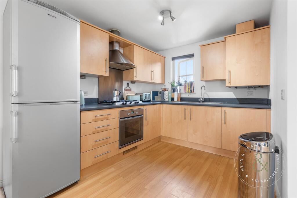 Threipland Drive, Heath, Cardiff photo 2