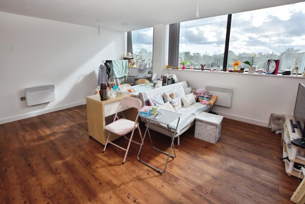 Ashton Lane, Sale, Greater Manchester, M33 - View 5