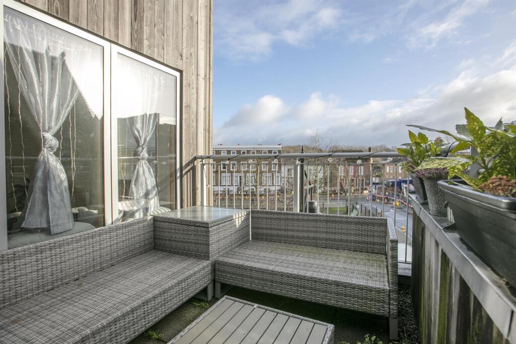 Main image of property: Gordon Road, Nunhead, SE15