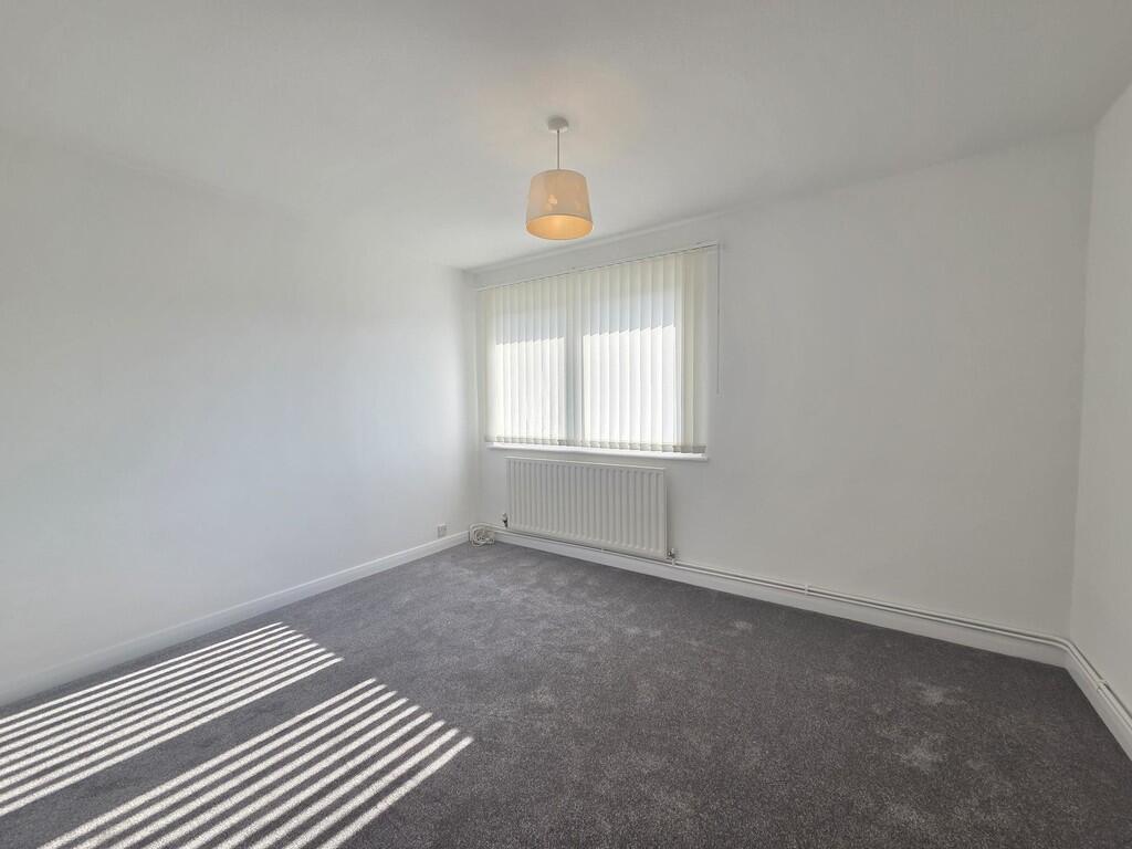 House in Portsmouth - More