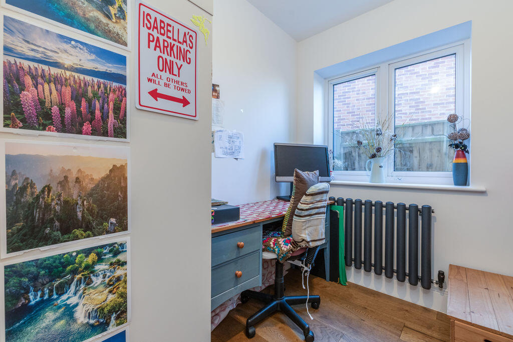 House in New Forest, Augustus Park, Fordingbridge - More
