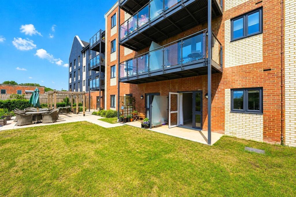 Main image of property: Station Road, Hook, Hampshire, RG27