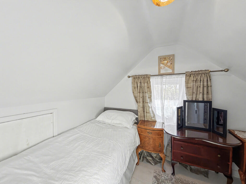 Additional image 17 of Monkton Crescent, Poole