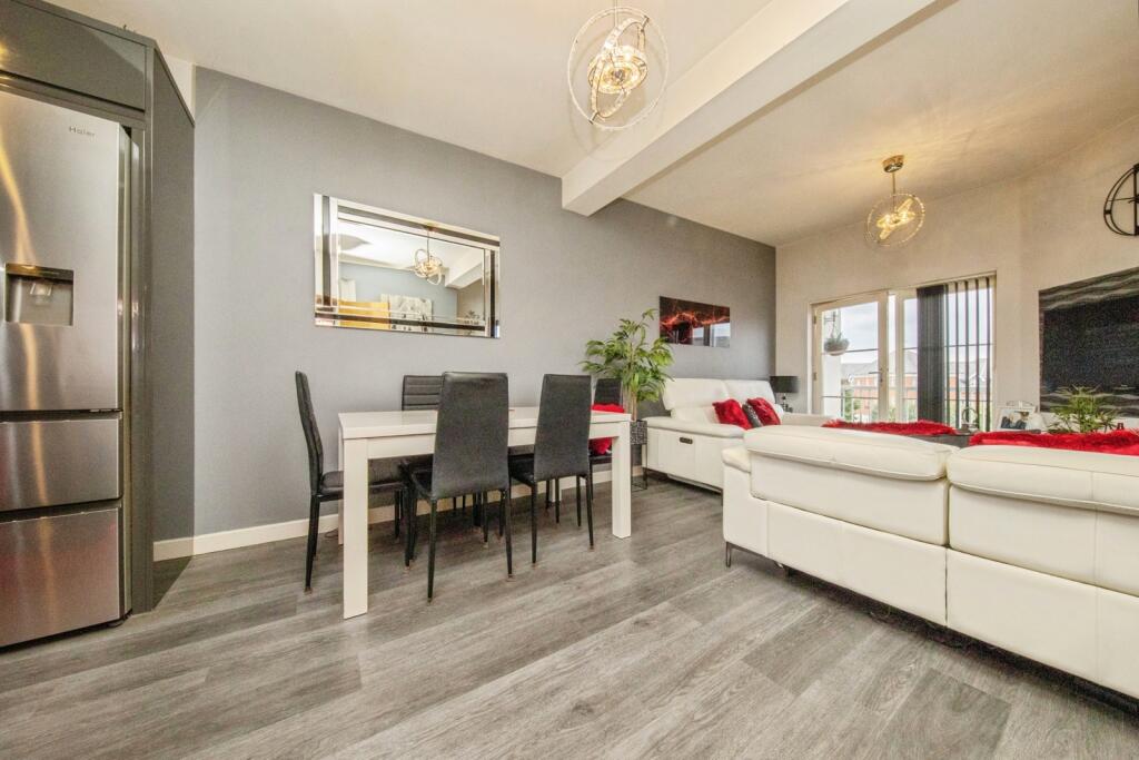 Apartment in Ipswich, Ravenswood - View 5
