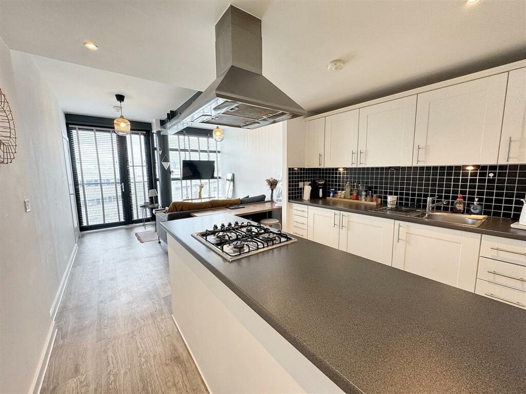 Apartment in London - View 2