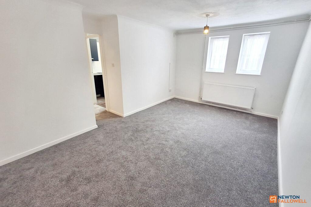 2-bed flat on Axiom Avenue, Peterborough, PE3, £120,000