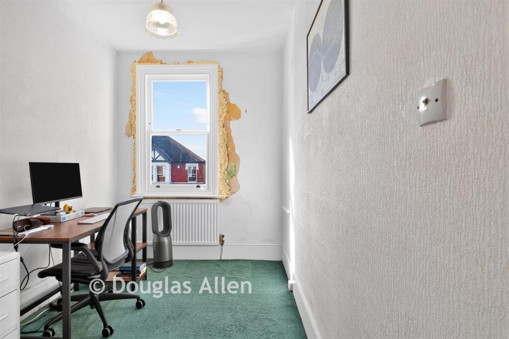 House in Ilford - More