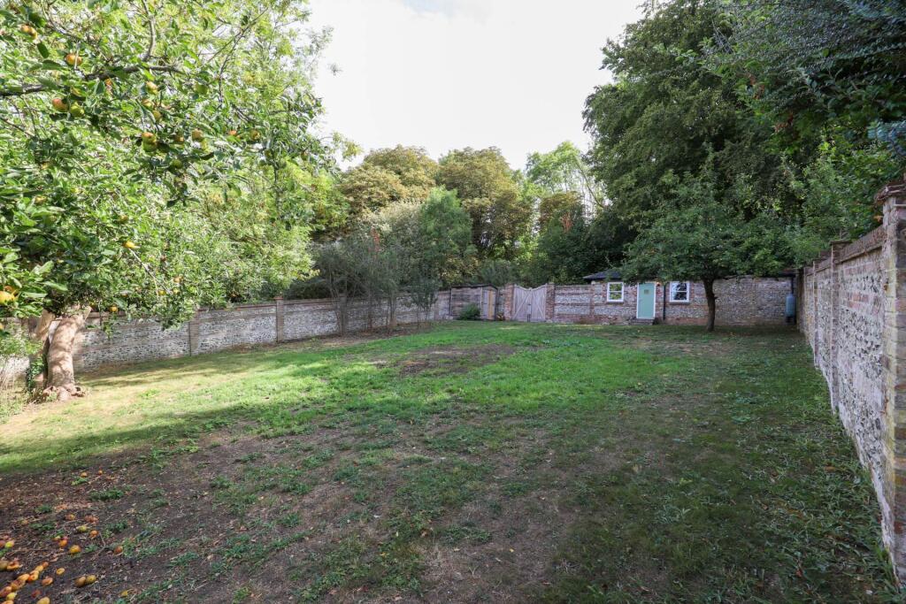 House in Dorchester - View 5