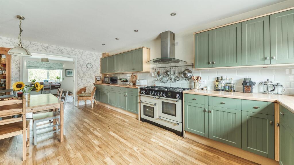 House in Amber Valley, Belper - View 2
