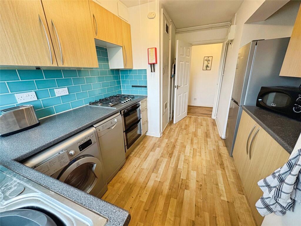 Apartment in Warwick, St John's, Kenilworth - View 5