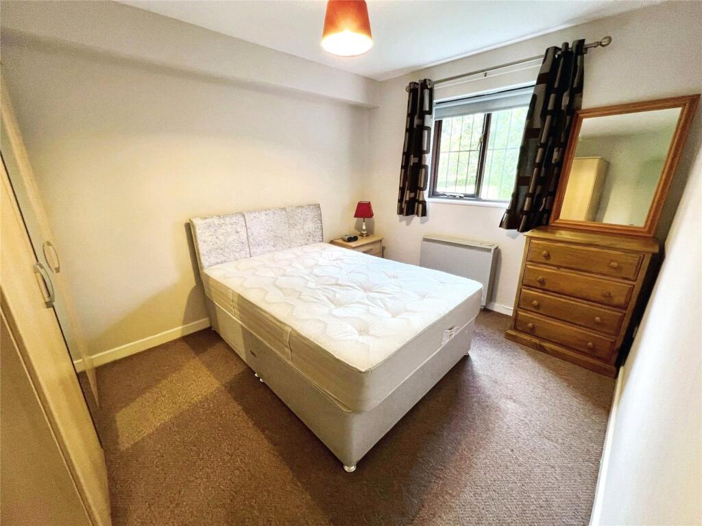 Deerbourne Close, Woolton, Liverpool, L25 photo 5