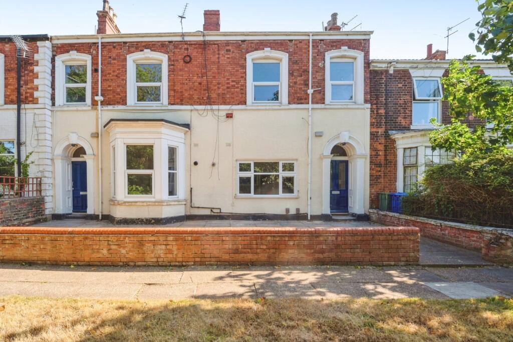 Main image of property: West Parade, Grimsby, Lincolnshire, DN31