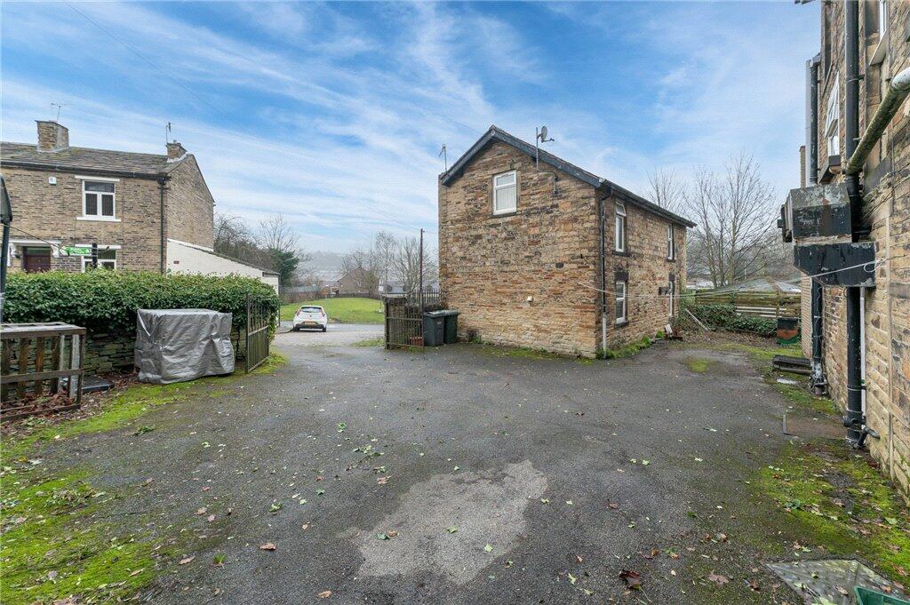 Additional image 30 of Park Grove, Bradford, West Yorkshire, BD9