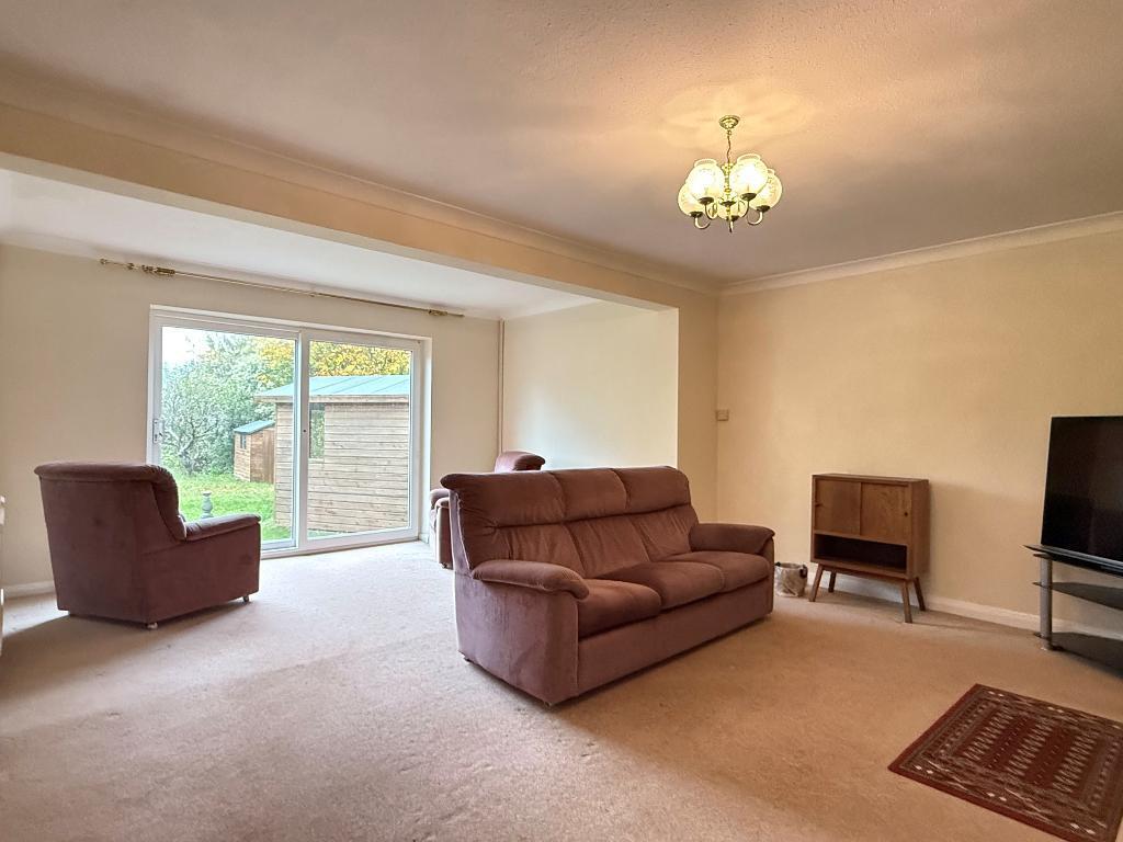 Coombe Road, Steyning, BN44 3LF photo 3