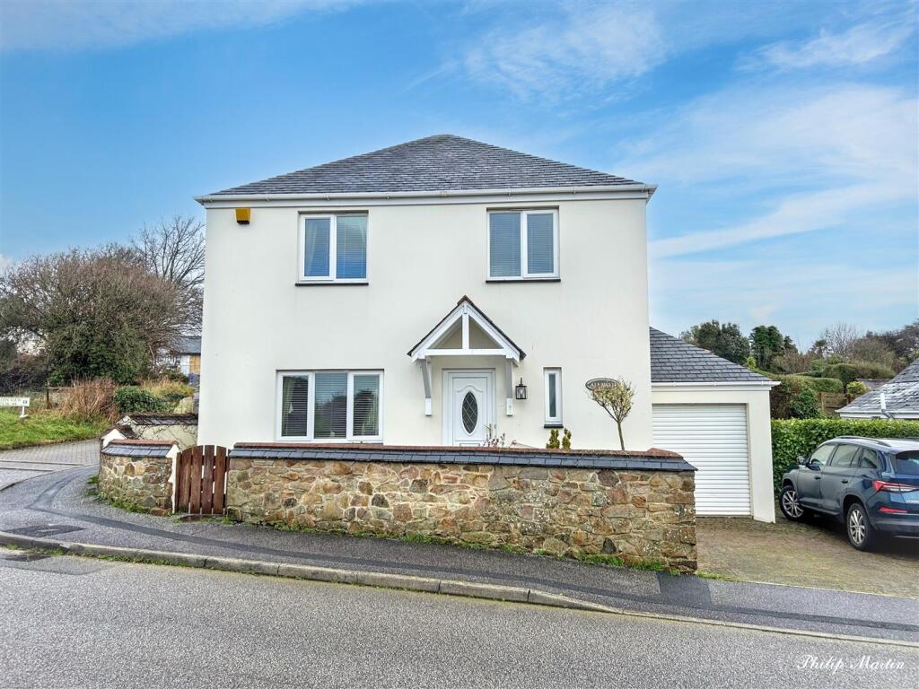 Main image of property: Cullen View, Probus