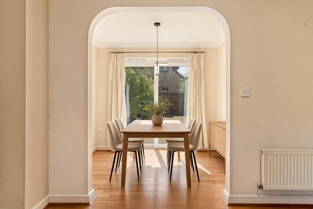 House in Royston - View 3