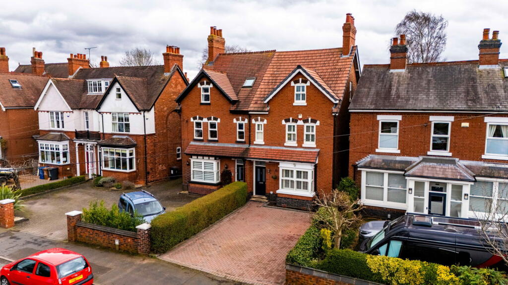 Main image of property: Rosslyn House, Cherry Orchard, Lichfield, WS14 9AN