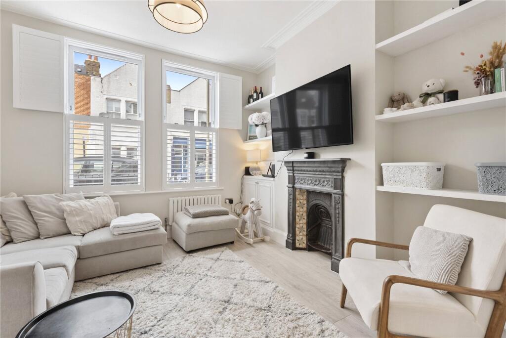 House in London - View 2