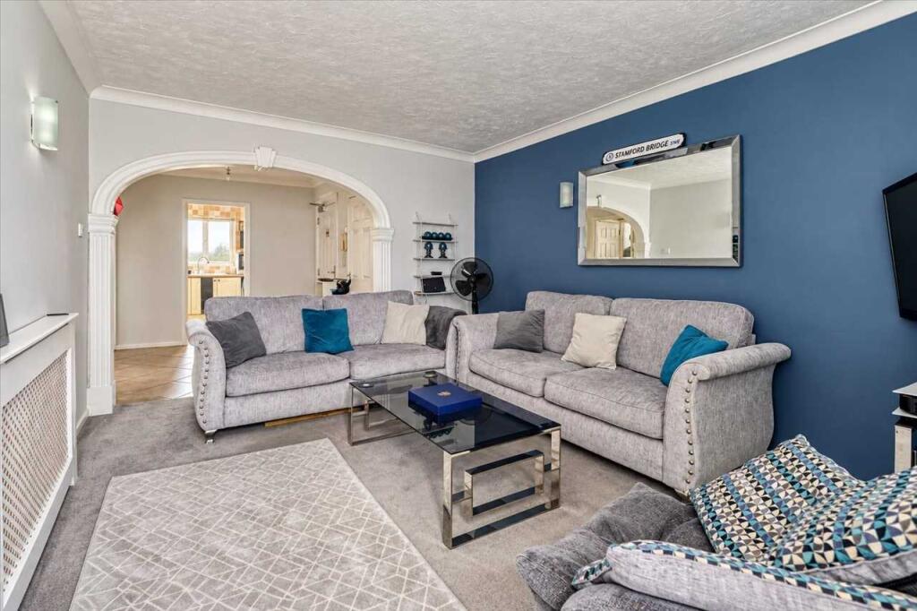 Apartment in Colchester - More
