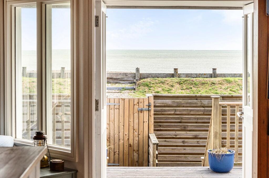 House in Selsey, East Beach - View 4