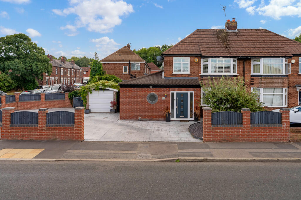 Main image of property: Thelwall New Road, Grappenhall