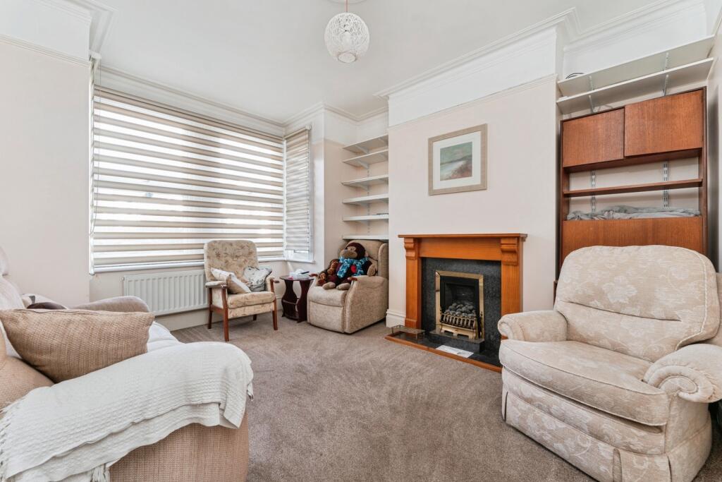 House in Cambridge, Romsey - More