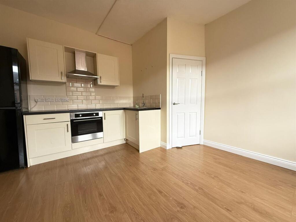 Apartment in Derby, Castlefields, New Normanton - View 3