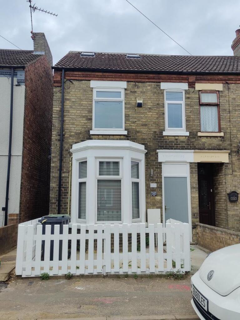 Main image of property: 12 South View Road, Peterborough, Cambridgeshire, PE4 6AG