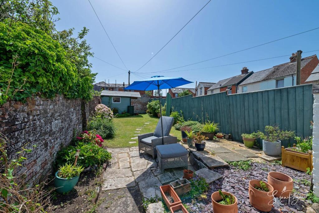 House in Newport, Hunny Hill - View 2