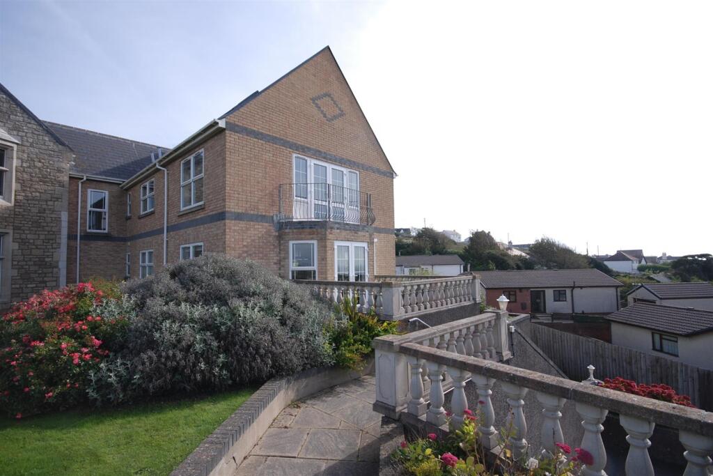 Main image of property: Apartment 10, Y Graig, Ogmore By Sea, Vale Of Glamorgan, CF32 0QN