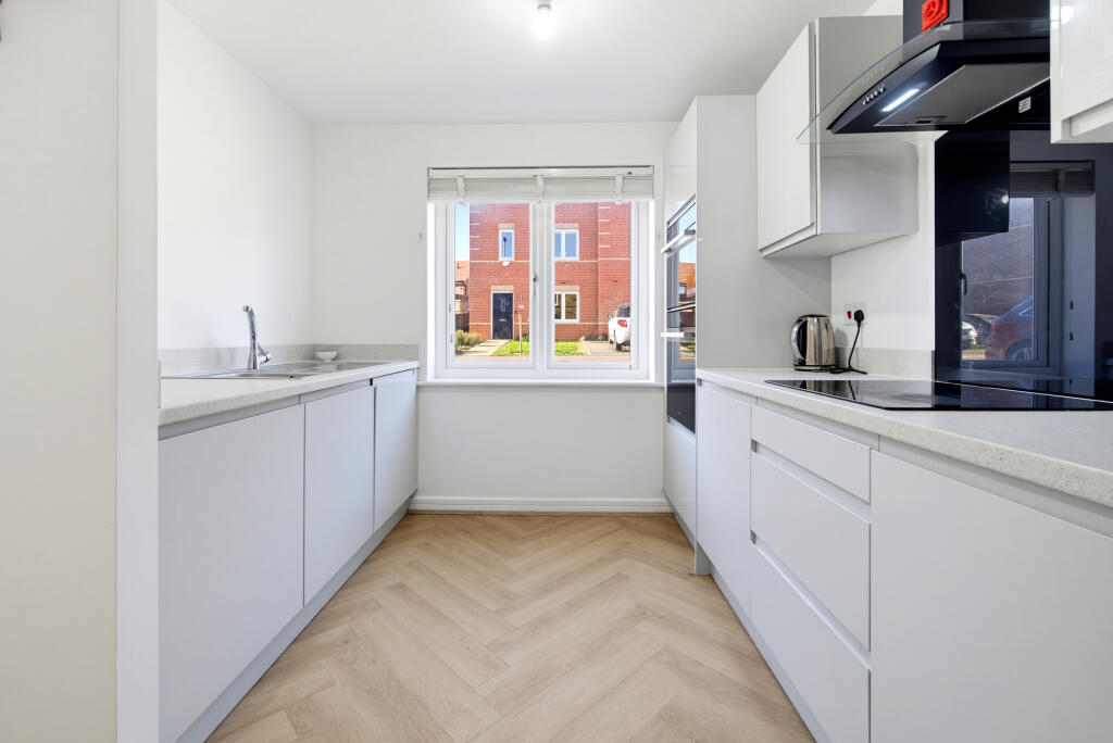 House in Wakefield - View 4