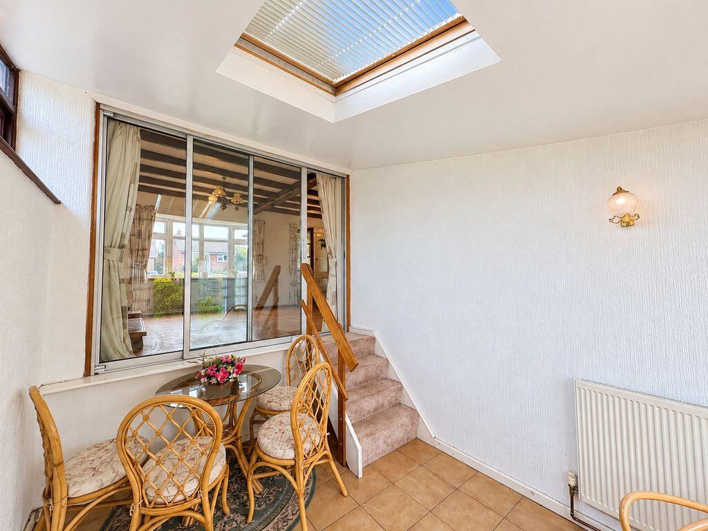 House in Lichfield, Burntwood - More