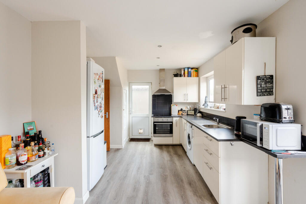 House in Bristol, Manor Farm, Horfield - More